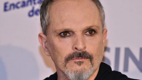 miguel bosè negazionista