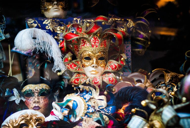 Innovazione e memoria a confronto: come cambiano teatri e sale da spettacolo