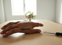 jennifer lopez rimuove il tatuaggio dedicato a ben affleck 1765419619