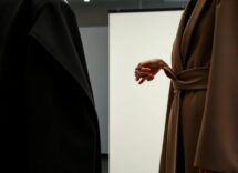 nyfw 2026 tiffany hsu di mytheresa individua un ritorno alla serieta e alla raffinatezza 1771427965